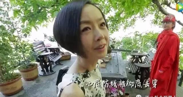 59岁杨丽萍看起来年轻身材好，但她为舞蹈献身却遭网友讥讽