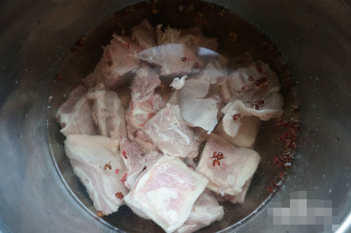 如何炖羊肉_炖羊肉怎么炖好吃又烂无膻味_炖羊肉放什么调料